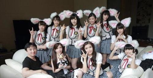 娱乐吃瓜菌恋爱,甜蜜瓜田里的浪漫邂逅